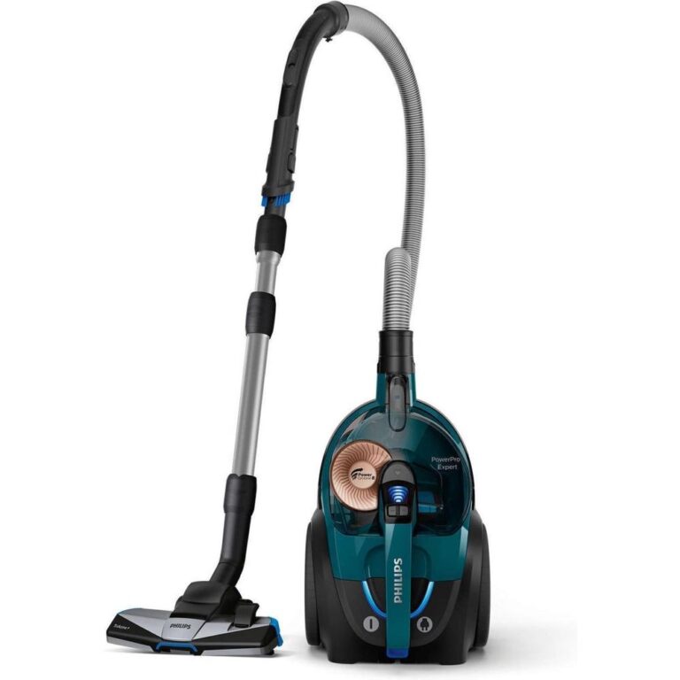 Afbeelding van een Philips PowerPro Expert stofzuiger met een blauw en zwart ontwerp, uitgerust met een metalen telescopische buis en een zuigmond. De stofzuiger heeft een transparante stofcontainer en een ergonomisch ontwerp dat efficiënt reinigen bevordert.